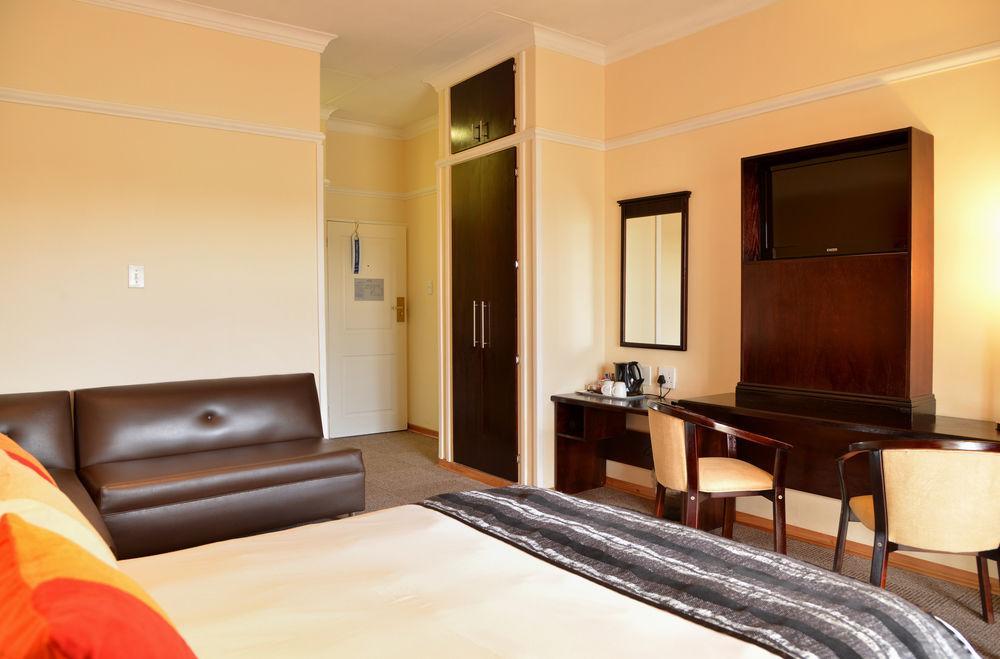 Protea Hotel By Marriott Klerksdorp Zewnętrze zdjęcie
